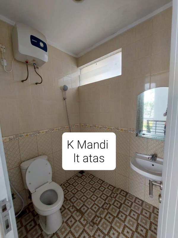 Rumah Standard dekat taman Eastern cosmo