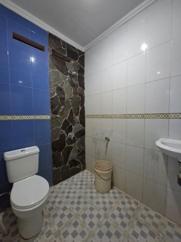 Rumah Cantik di KT 4+1 KM 2+1, LT 200 m2 LB 240 Surat SHM @Graha Raya.