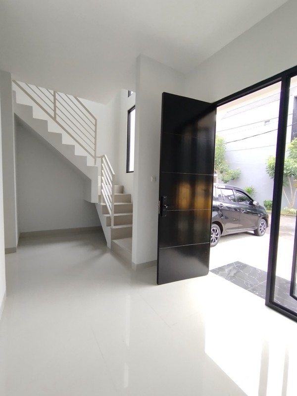 Investment-Grade 3BR House in Surabaya - Strong Rental & Resale Potential