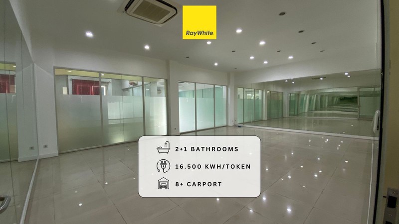 DISEWAKAN! Prime Location! Kantor/Tempat Usaha di Jl. Suryo, Kebayoran Baru, Siap Pakai. 