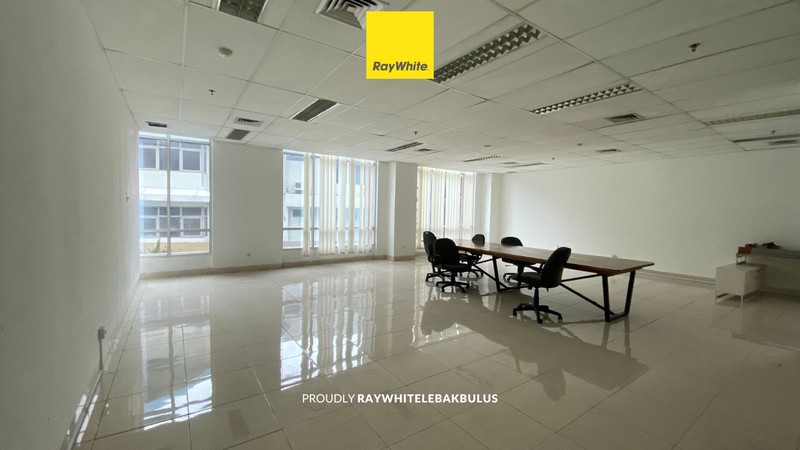 Disewakan Murah! Kantor/Tempat Usaha di Premium Area Jl Wijaya, Kby Baru 