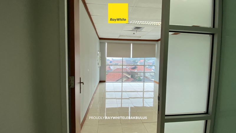 Disewakan Murah! Kantor/Tempat Usaha di Premium Area Jl Wijaya, Kby Baru 
