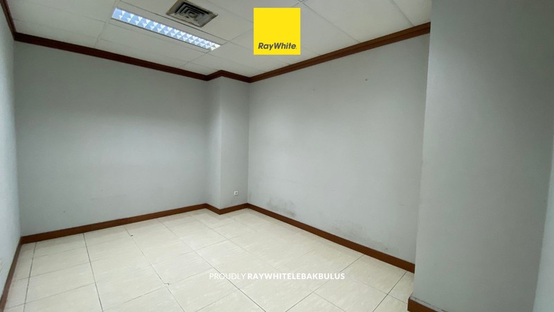 Disewakan Murah! Kantor/Tempat Usaha di Premium Area Jl Wijaya, Kby Baru 