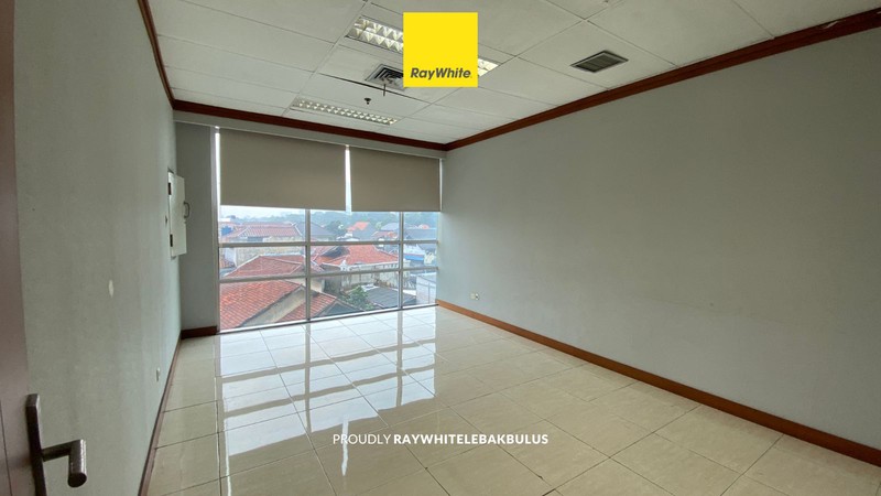 Disewakan Murah! Kantor/Tempat Usaha di Premium Area Jl Wijaya, Kby Baru 