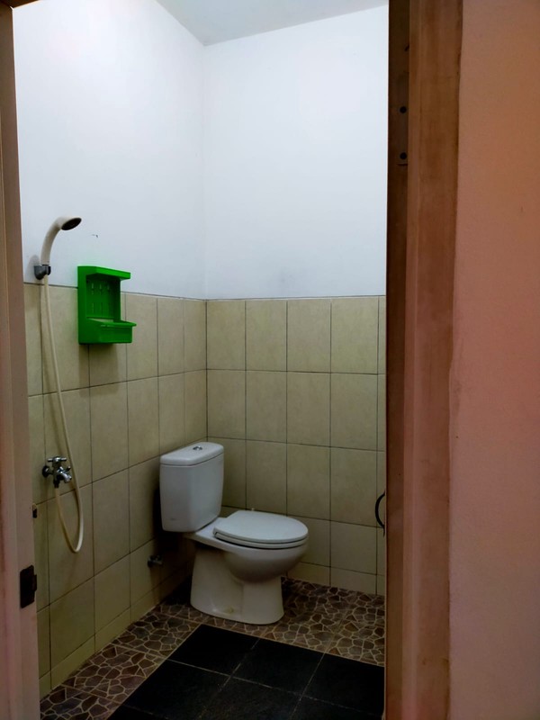 Rumah Minimalis, 2 lantai, lokasi strategis di BSD