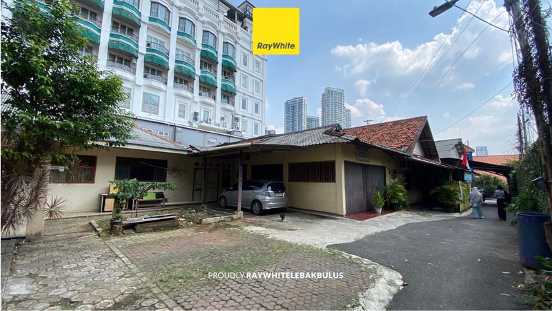 Dijual Cepat! Tempat Usaha Super Luas di Pinggir Jalan Kemang Raya (PRIME AREA)