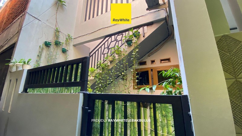 Dijual Cepat! Tempat Usaha Super Luas di Pinggir Jalan Kemang Raya (PRIME AREA)