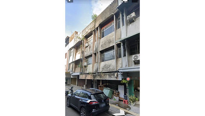 Ruko Jl Teh, Pinangsia, Luas 4x18m2.