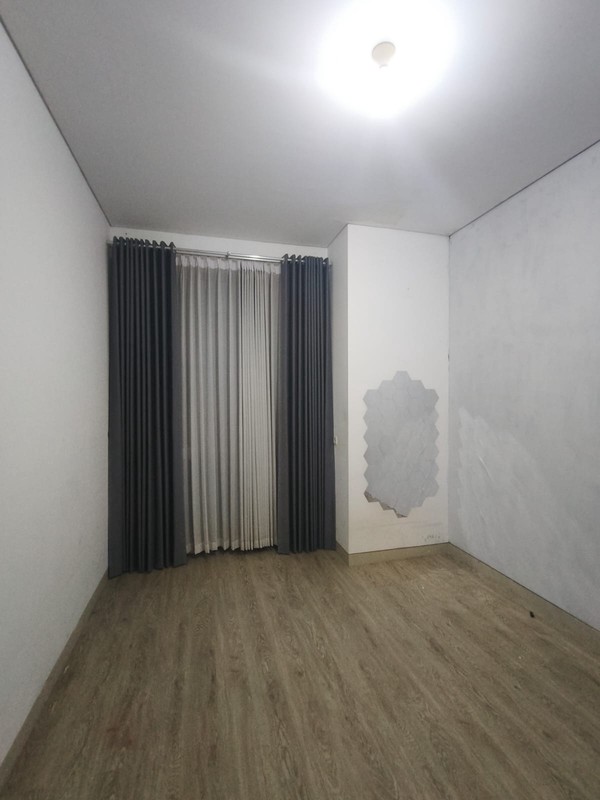 Disewakan Rumah 2 lantai Greenlake Citraland Furnished