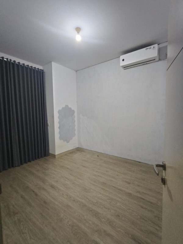 Disewakan Rumah 2 lantai Greenlake Citraland Furnished