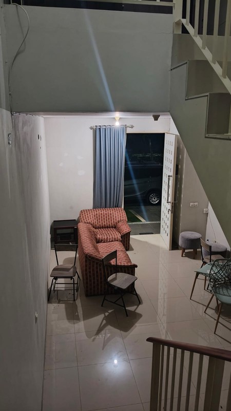 Disewakan Rumah 2 lantai Greenlake Citraland Furnished