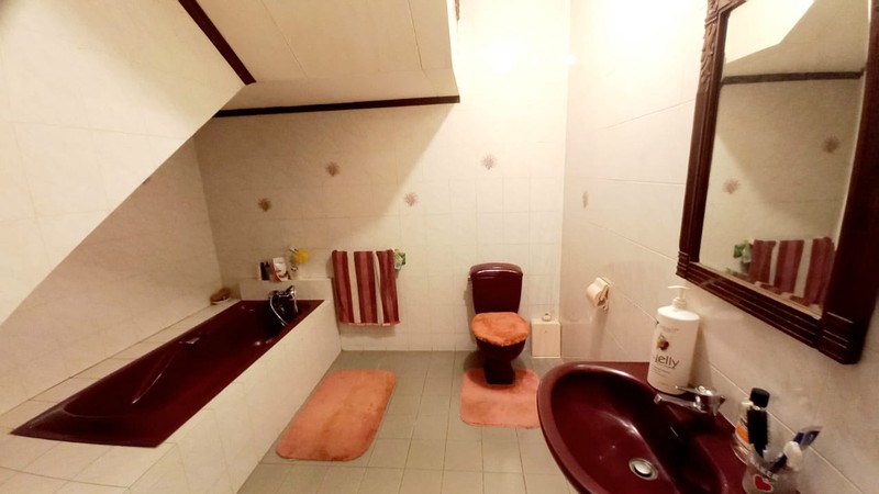 Dijual Rumah 2 lantai Lebak Lestari Indah Lebak Bulus, Jakarta Selatan
