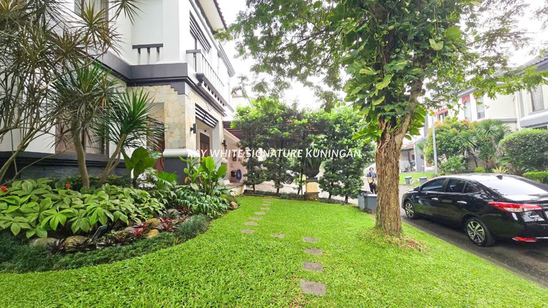 Rumah Mewah 2 Lantai di Banyan Ville The Green - BSD City