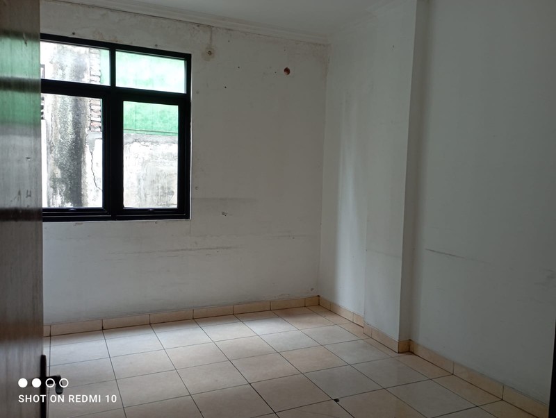 Ruko di Pusat Bisnis Jl.Urip Sumoharjo, Kodya Yogyakarta