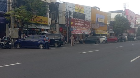 Ruko di Pusat Bisnis Jl.Urip Sumoharjo, Kodya Yogyakarta