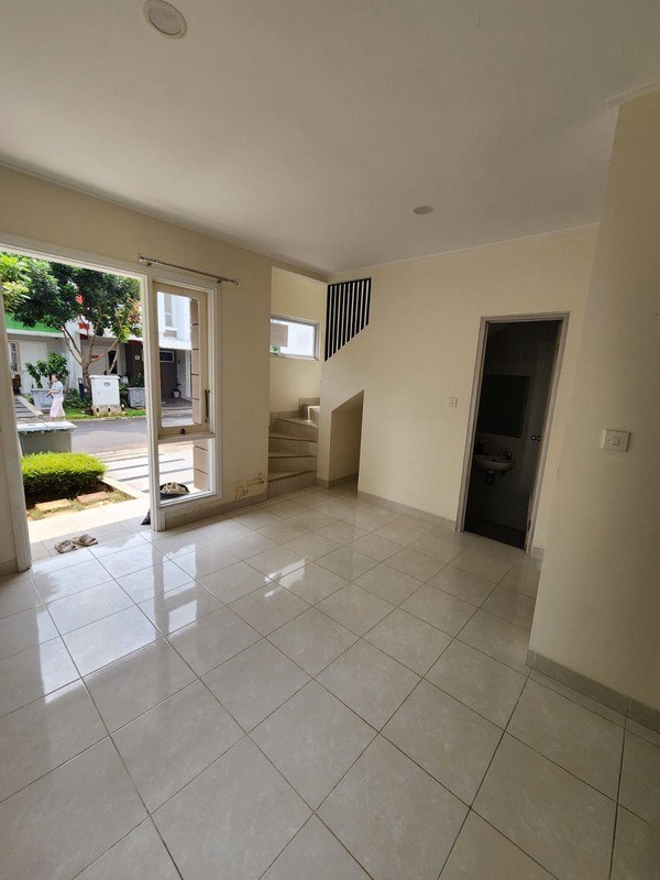 Rent. Rumah bagus cluster Martinez, Gading Serpong