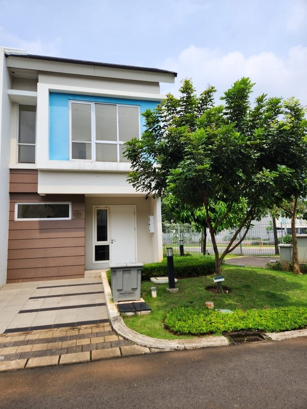 Rent. Rumah bagus cluster Martinez, Gading Serpong