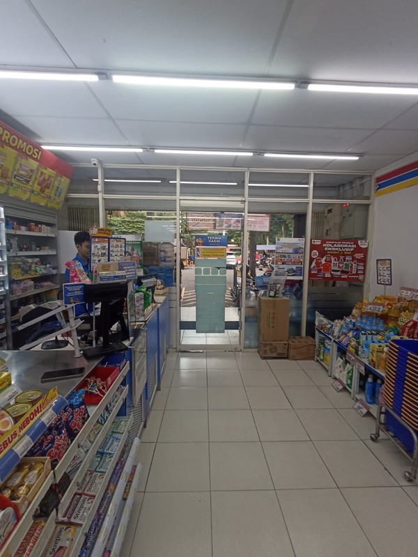 Ruko dengan Lingkungan sangat Ramai Griya Loka BSD