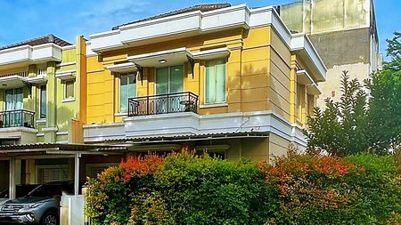 Murah. Rumah posisi hoek Harga Menarik cluster Maxwell, Gading Serpong