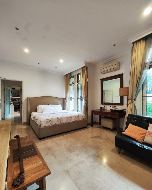 Dijual Rumah 2 Lantai Lebak Bulus, Jakarta Selatan