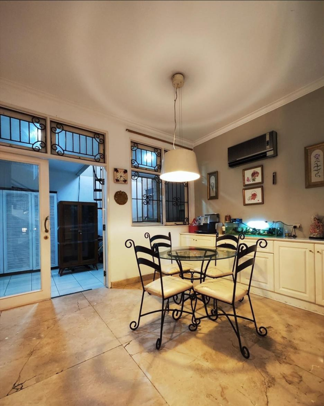 Dijual Rumah 2 Lantai Lebak Bulus, Jakarta Selatan