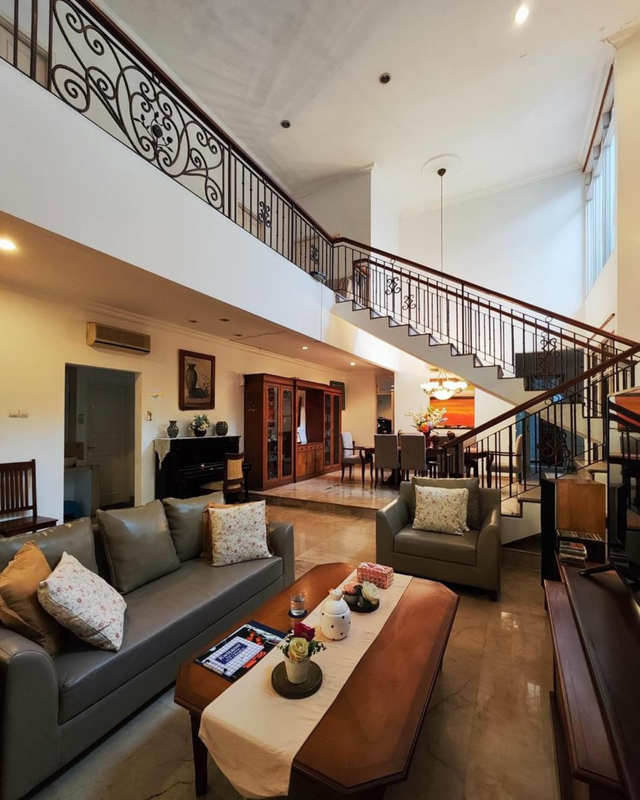 Dijual Rumah 2 Lantai Lebak Bulus, Jakarta Selatan
