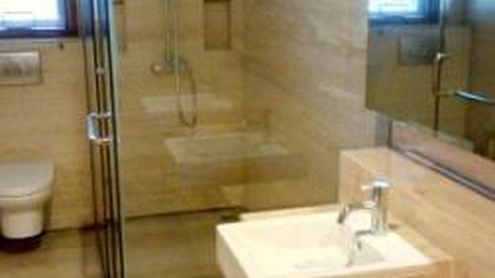 Rumah di lokasi tenang dan nyaman di Mega Kuningan< jakarta Selatan