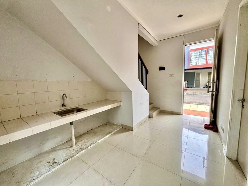 Rumah Minimalis Dalam Cluster Banting Harga di Graha Raya Bintaro