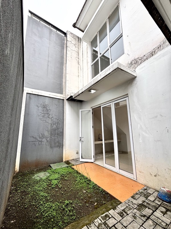 Rumah Minimalis Dalam Cluster Banting Harga di Graha Raya Bintaro