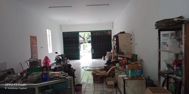 Jual Rumah Komersial area di JL KEDUNGSARI (Pusat Kota)