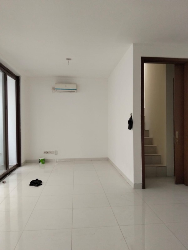 Rumah Bagus 2 Lantai Dalam CLuster SHM Siap Huni Lokasi Strategis @Bintaro -Sektor 9.