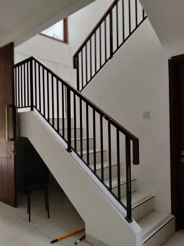 Rumah Bagus 2 Lantai Dalam CLuster SHM Siap Huni Lokasi Strategis @Bintaro -Sektor 9.