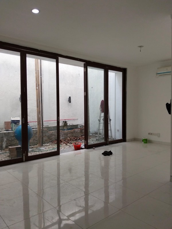 Rumah Bagus 2 Lantai Dalam CLuster SHM Siap Huni Lokasi Strategis @Bintaro -Sektor 9.