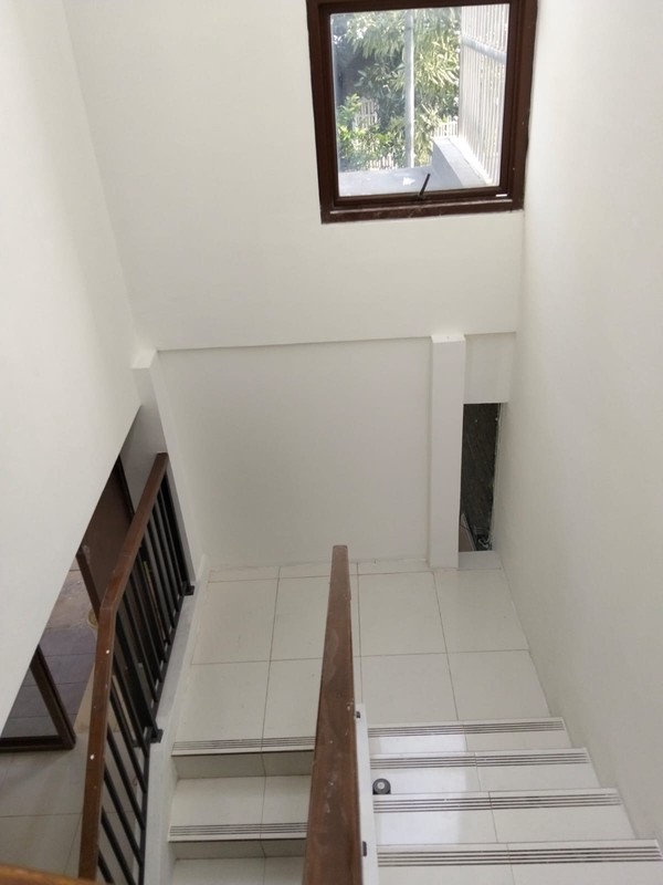 Rumah Bagus 2 Lantai Dalam CLuster SHM Siap Huni Lokasi Strategis @Bintaro -Sektor 9.