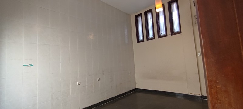 Rumah Kelapa Nias, Kelapa Gading Rumah sudah tinggi dari jalan, dekat MKG
