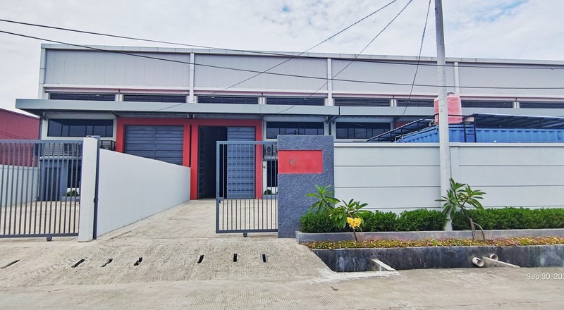 Gudang Royal Kosambi Tangerang, gudang baru siap pakai dalam komplek kawasan industri, ada halaman tertutup, lokasi strategis, dekat pintu tol PIK 2