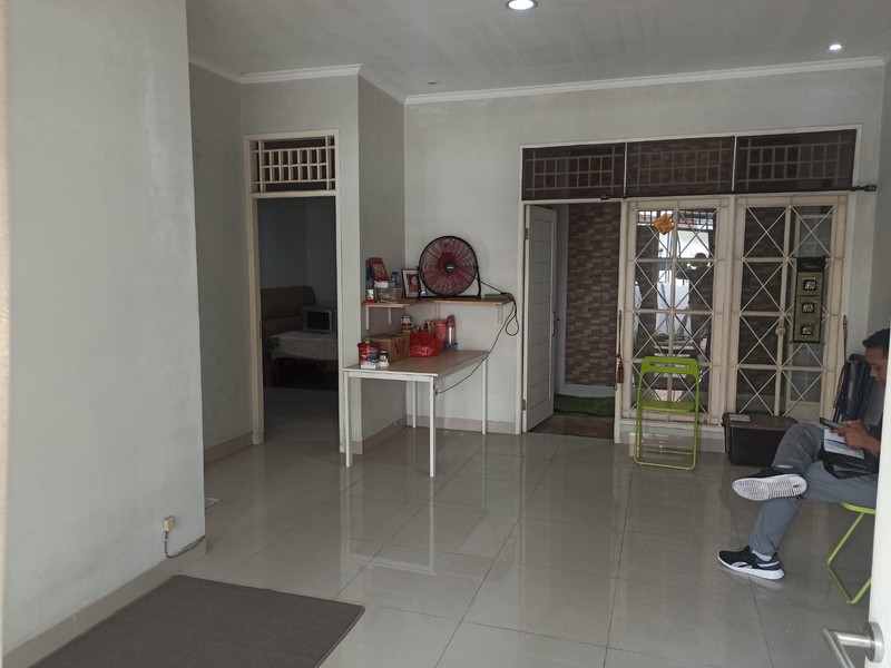 KT 5+1 KM 2+1 Bersih Bagus 2 Lantai Bintaro Sektor 9 Sertifikat SHM