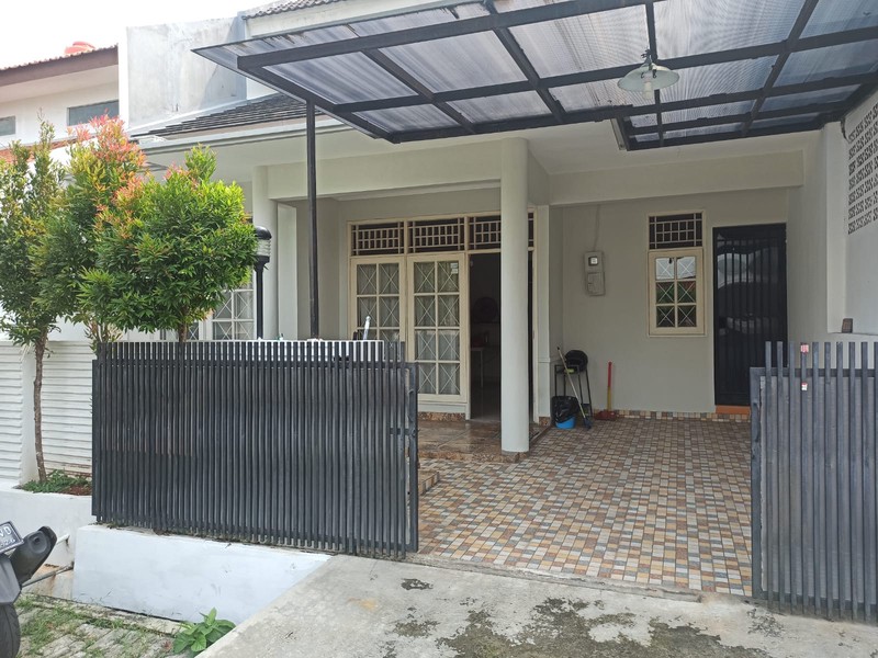KT 5+1 KM 2+1 Bersih Bagus 2 Lantai Bintaro Sektor 9 Sertifikat SHM
