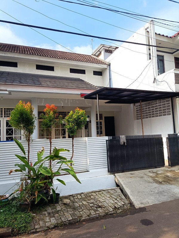 KT 5+1 KM 2+1 Bersih Bagus 2 Lantai Bintaro Sektor 9 Sertifikat SHM