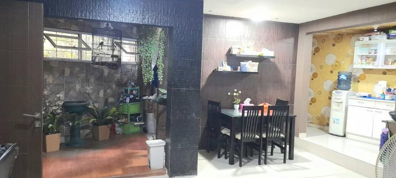 Rumah di lokasi Strategis