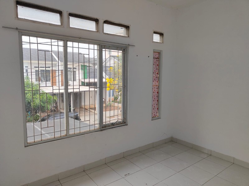 Rumah Cantik Siap Huni 2 Lantai di Balaraja KT 3 KM 2 Sertifikat SHM
