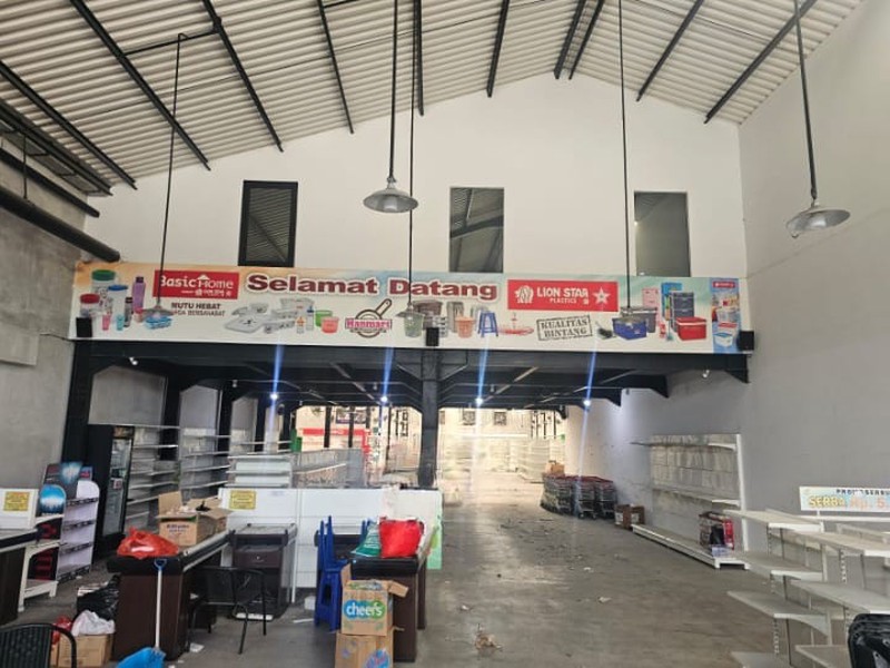 Di Sewa Gudang Toko Siap pakai di JERUK WIYUNG SURABAYA BARAT