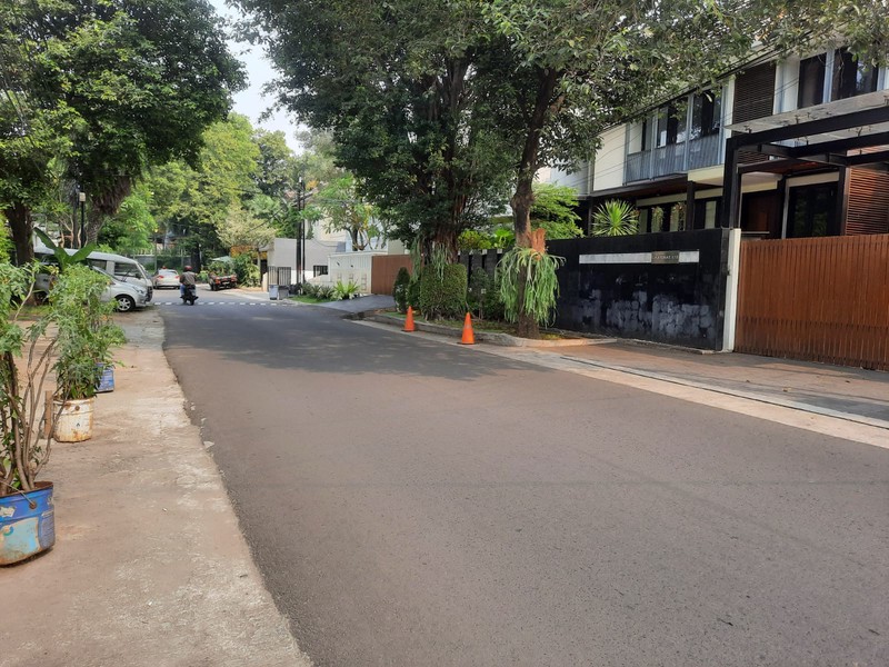 Dijual Rumah Lama Terawat Di Rawa Barat, Kebayoran baru, jakarta Selatan