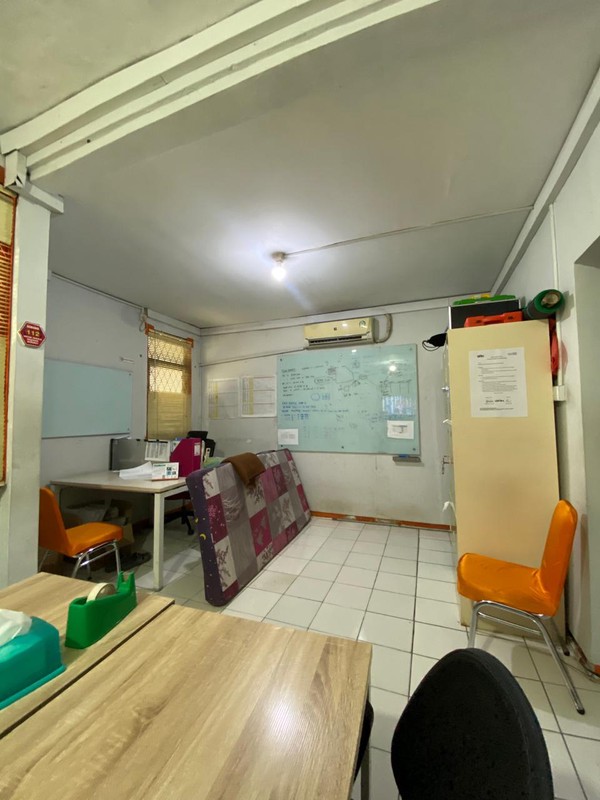 Lebak bulus rumah kantor lokasi jalan kaki ke mrt lebak bulus