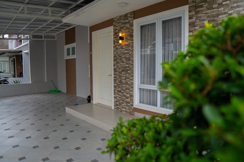 Rumah dlm cluster, bagus, 2 Lantai di Sleman Jogyakarta...