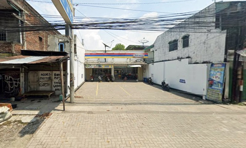 Rumah Usaha di Raya Sruni Gedangan Sidoarjo, Startegis, Nol Jalan Raya Provinsi, Cocok untuk usaha apapun
