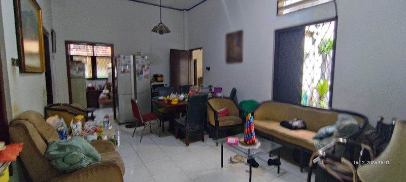 Rumah Lokasi Strategis Jalan 2 Mobil di Jl. Kalasan, Pegangsaan, Menteng