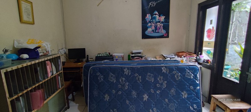 Rumah Lokasi Strategis Jalan 2 Mobil di Jl. Kalasan, Pegangsaan, Menteng