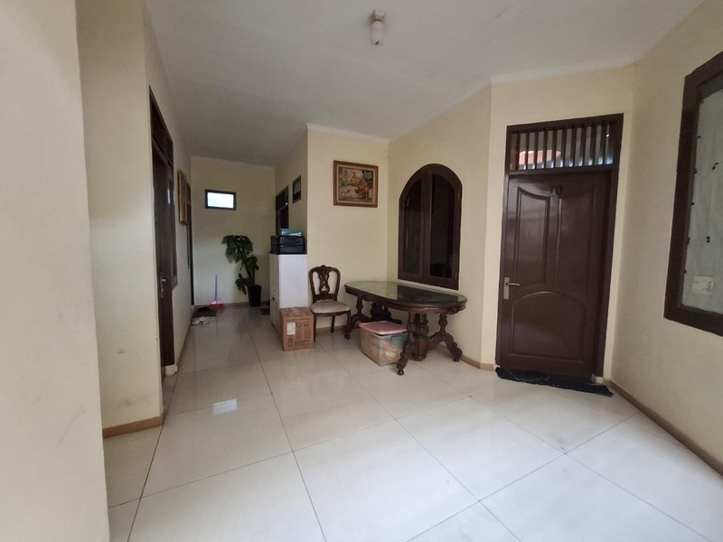 Rumah Kost 24 Kamar Full Furnished Dijual di Setu Cipayung Jaktim