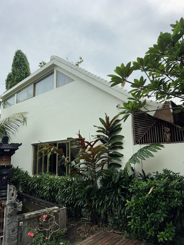 Leasehold - Stylish 8-Unit Villa Complex - Top Investment in Canggu, Bali